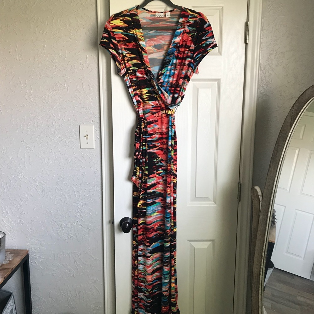 LARGE: Colorful Modest Maxi!